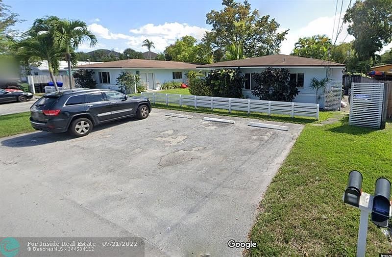 1st image of 1708 SW 20th St