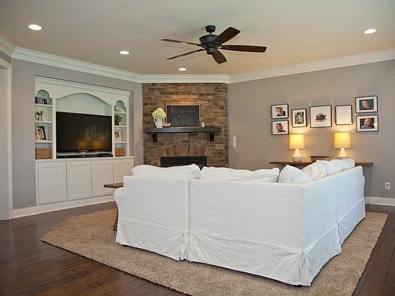 5th image of 9688 Deerwood Ct