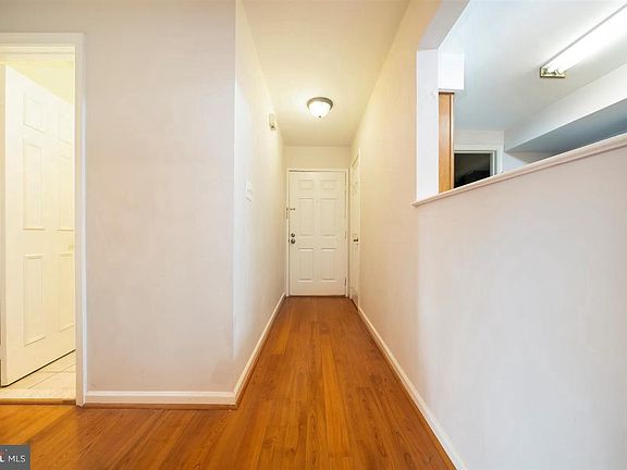 5th image of 20673 Shadyside Way #8-132