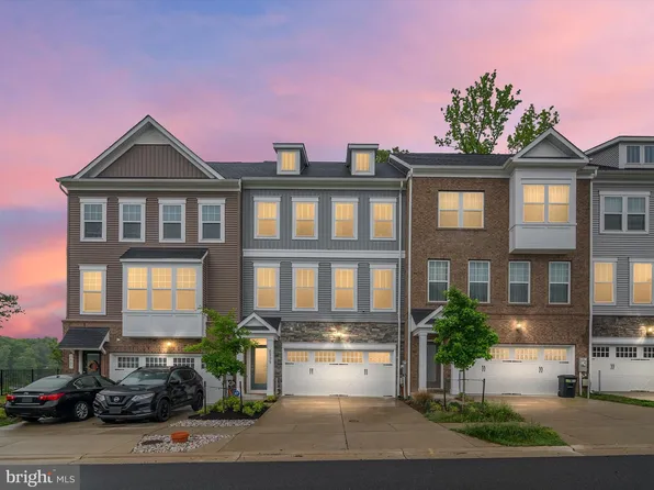 8399 Meadowood Dr, Hanover, MD 21076