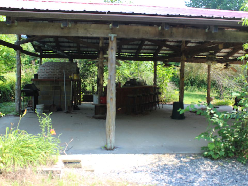 2nd image of Eds Rd