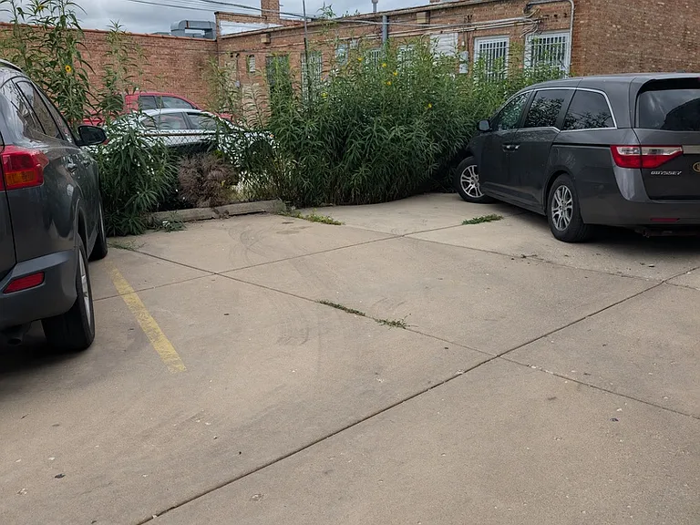 7041 W Addison St #2R — Photo 23
