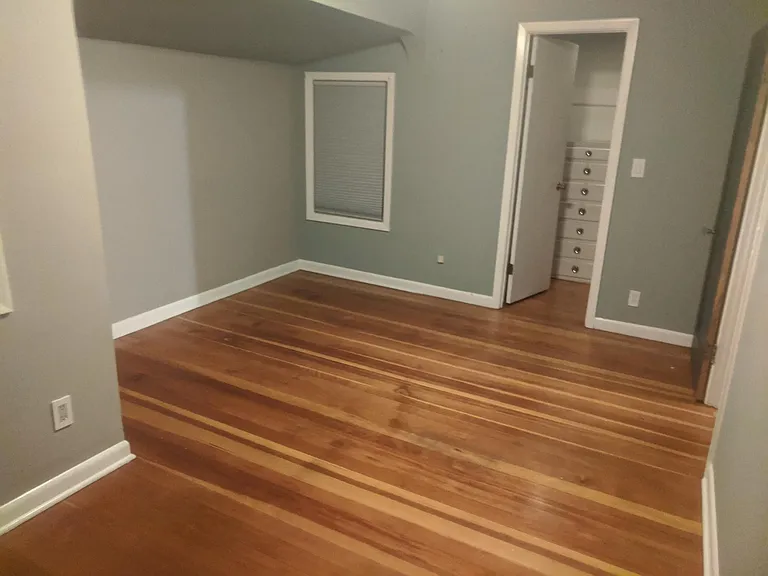 7010 SW Brier Pl — Photo 8