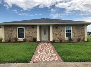 7301 Dartmoor Dr, New Orleans, LA 70127
