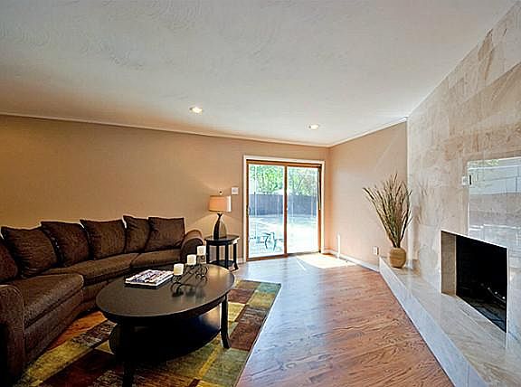 4th image of 2323 Saint Francis Ave