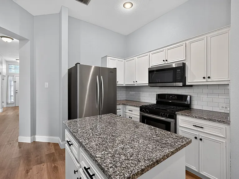 3822 Newland Dr — Photo 17
