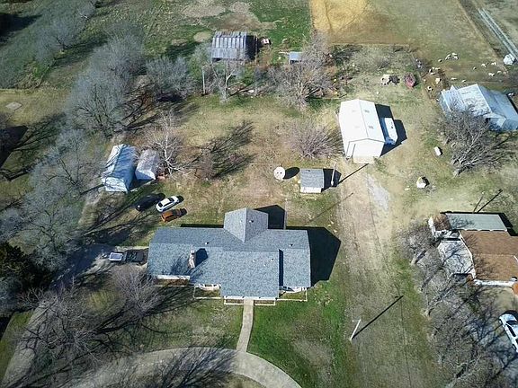 4th image of 278590 E 1730th Rd