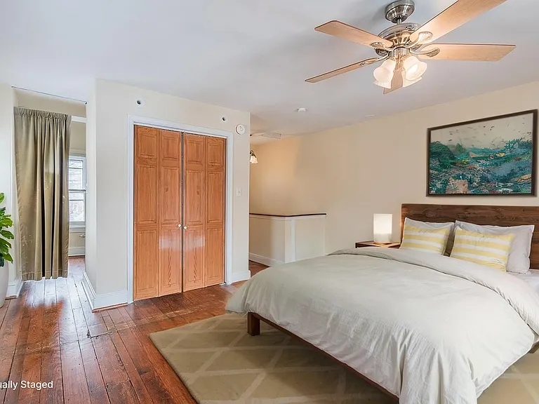 3rd Floor Main Suite - Virtually Staged