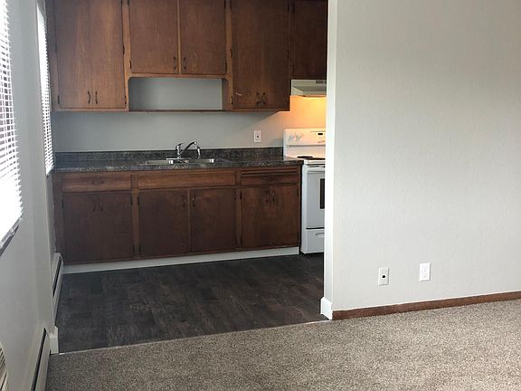 4th image of 240 S St W #2