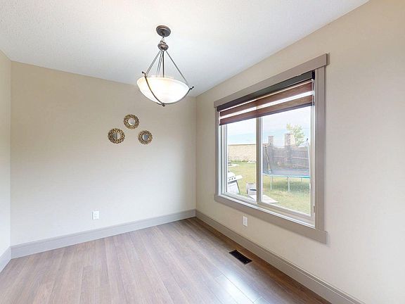 5th image of 4826 171a Ave NW