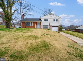 7405 Charlotte St, Springfield, VA 22150