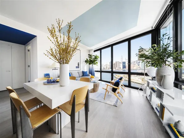 2 Blue Slip image 17 of 38