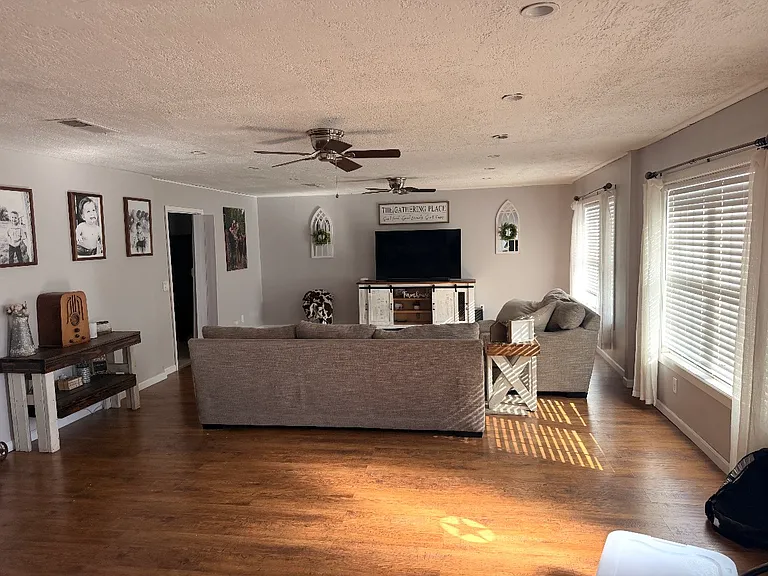 502 Hazel Ave — Photo 16