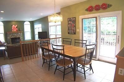 Breakfast Room with 2 Pantries opens to FR