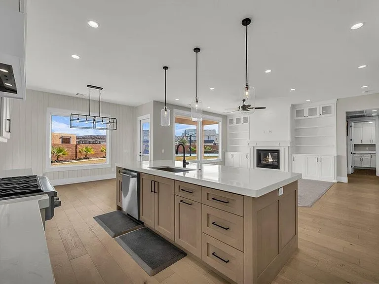 4159 S 490 E — Photo 12