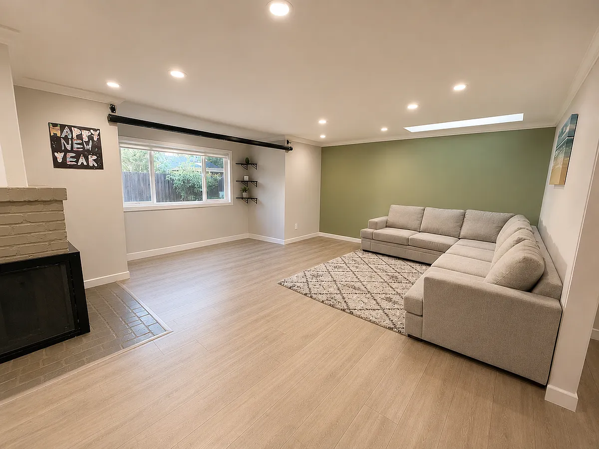 living room - 1185 Lerwick Ct