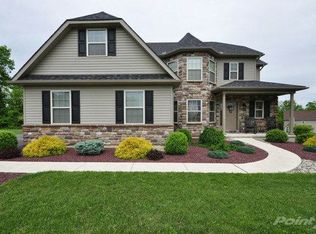 454 Keystone Ct, Bath, PA 18014