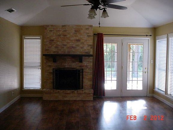 2nd image of 213 Pecos Dr
