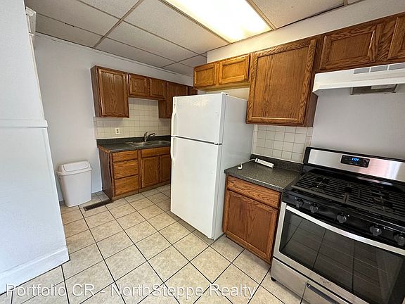 2nd image of 259 E Lane Ave #16793379
