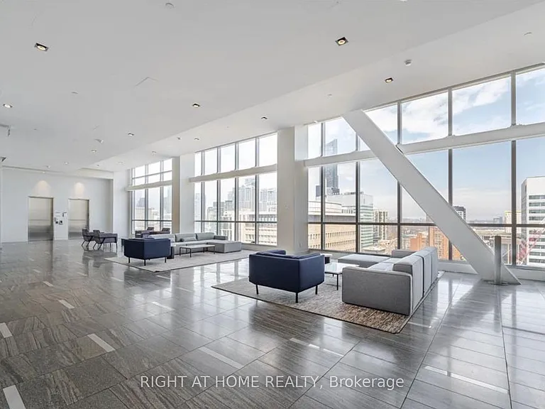 488 University Ave #4106 — Photo 45