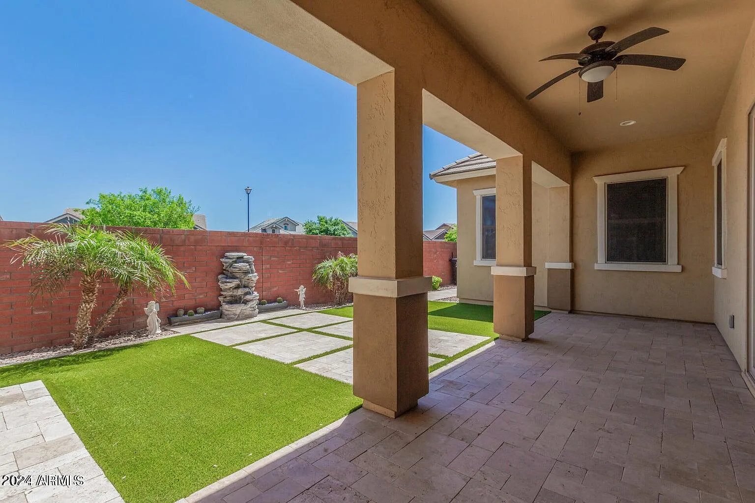 3 bed, 2.0 bath, 1848 sqft, $2,595 — Photo 3