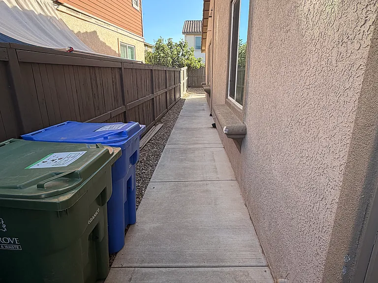 9874 Penela Way — Photo 22