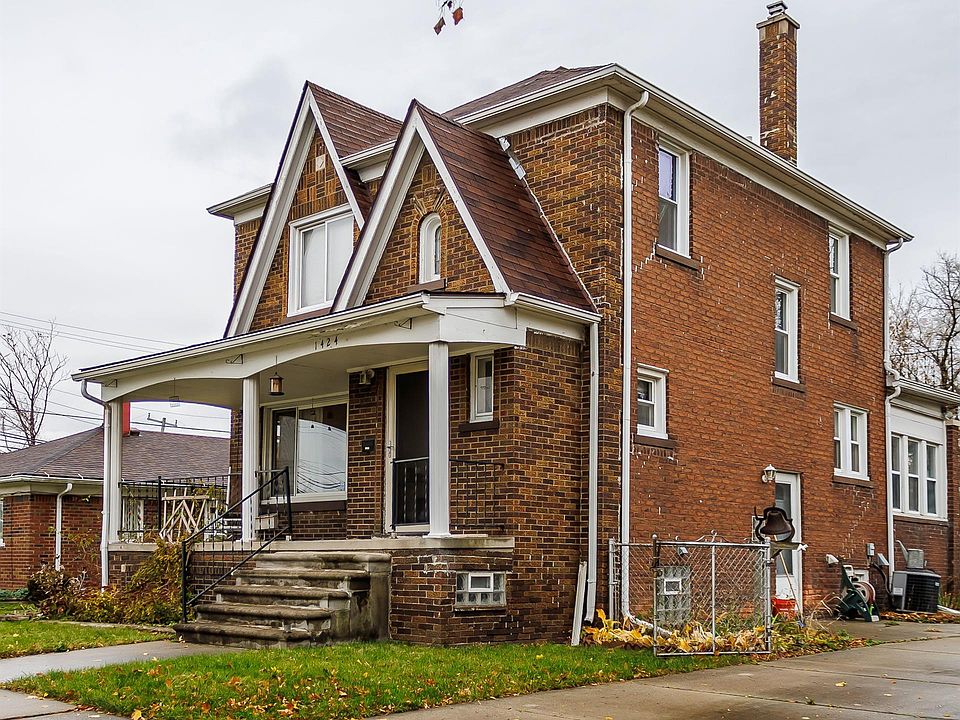 1st image of 1424 Charter St