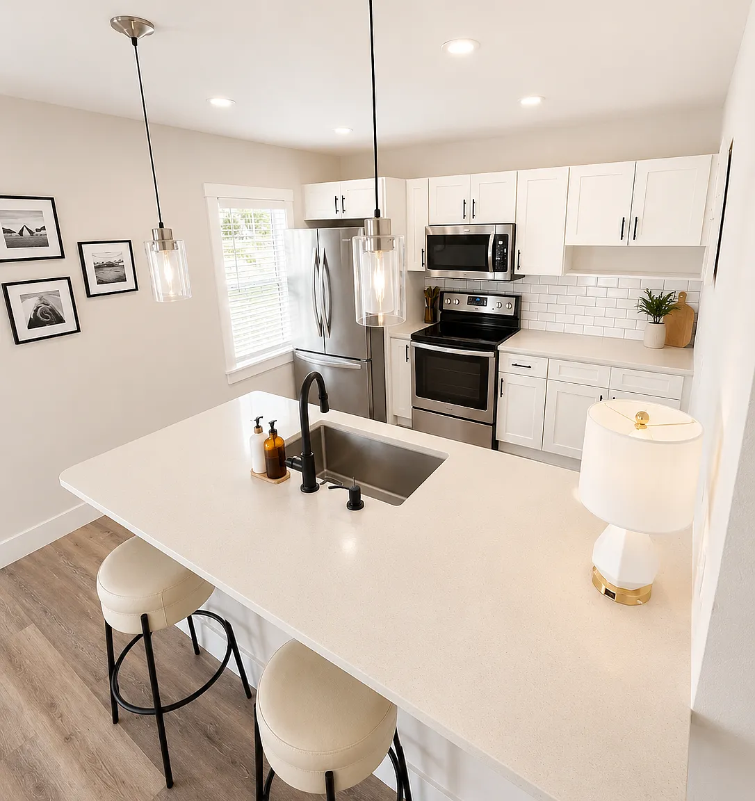 2 bed, $3,000 — Photo 2