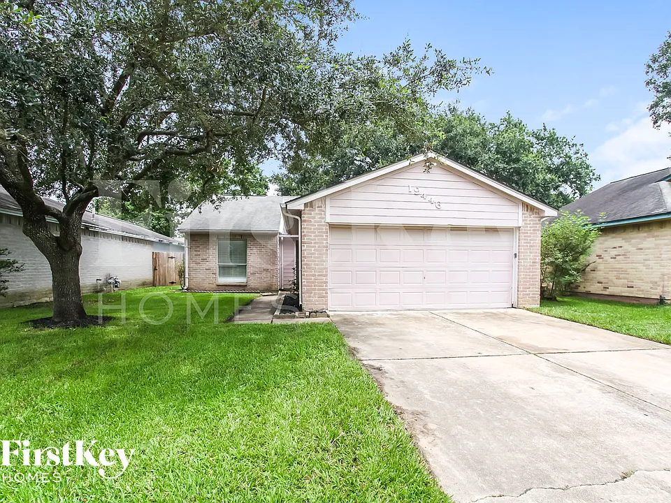 19446 Cypress Cliff Dr