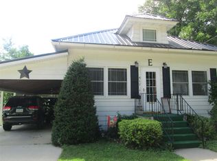 417 High St NE, Elkader, IA 52043