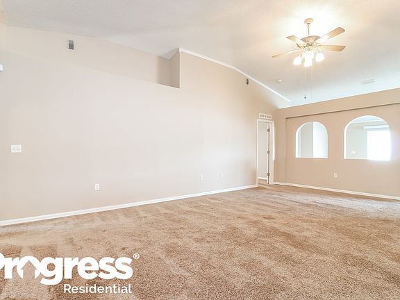 3rd image of 12916 Bridleford Dr