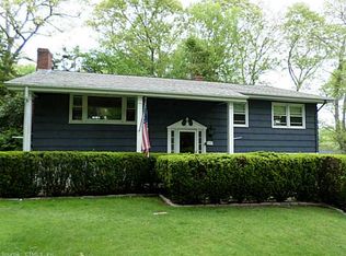 14 Anchorage Rd, Niantic, CT 06357