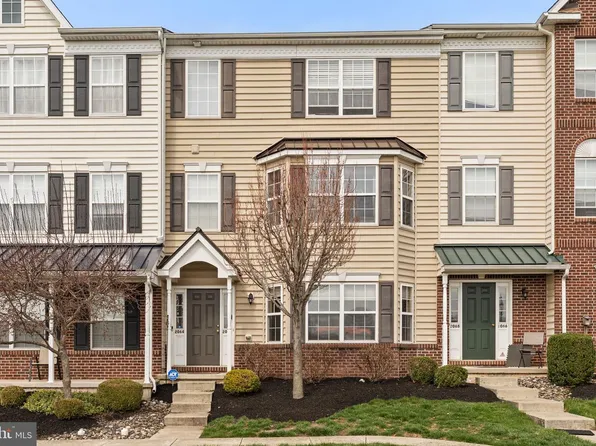 2062 Berkeley Dr, Pennsburg, PA 18073