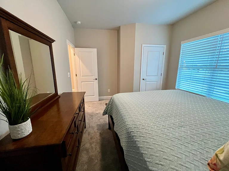 4612 Grove Manor Dr — Photo 16