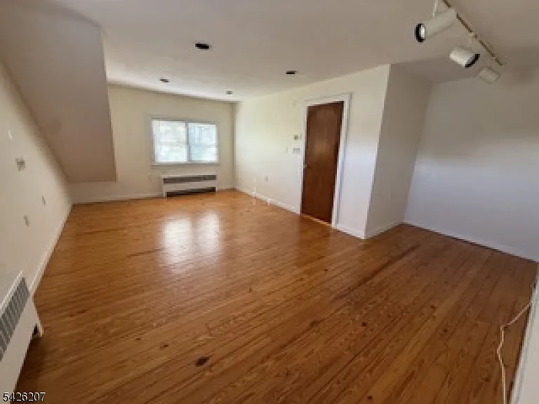 95 Westview Ave — Photo 7