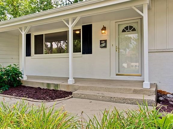 3rd image of 210 N Babcock Dr
