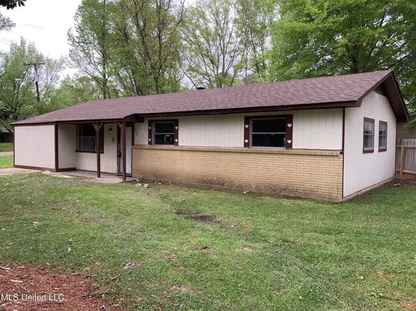 950 Woodville Dr, Jackson, MS 39212