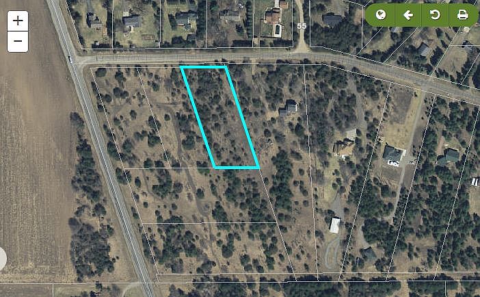 2nd image of 405 SW Country Club Ln