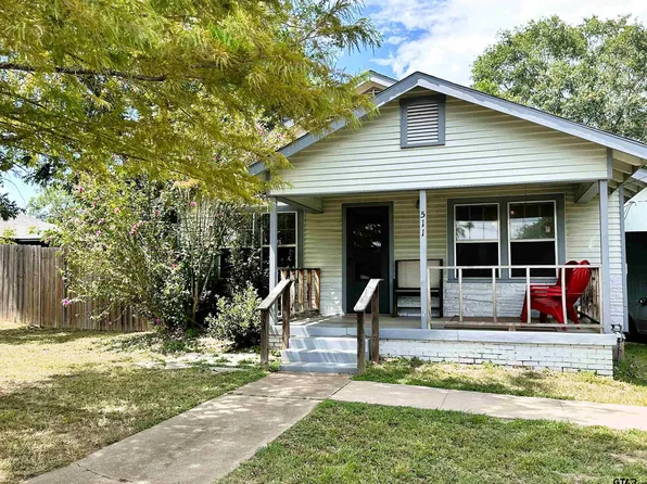 511 E Ayres St, Frankston, TX 75763