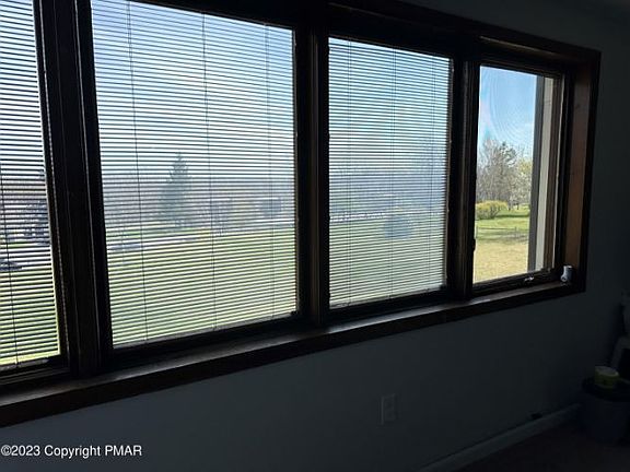 5th image of 115 Foxfire Dr APT 203