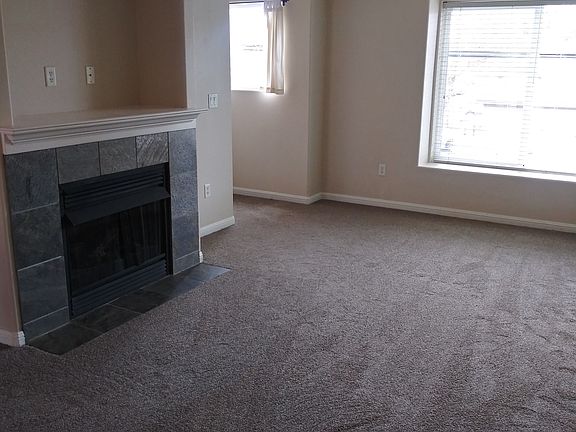 5th image of 860 SW 173rd Ave