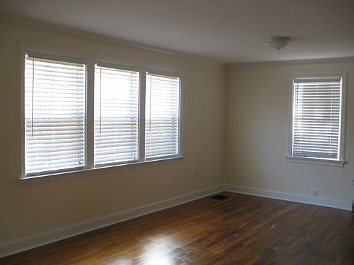 4th image of 501 Margaret St