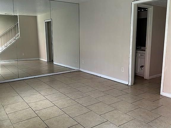 4th image of 13479 Castilian Dr #1