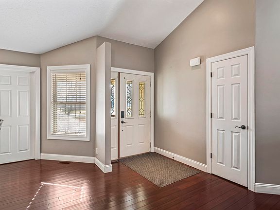 2nd image of 214 N Brookfield Dr