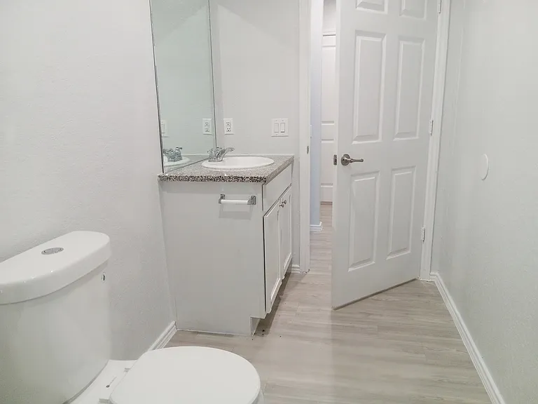 1002 Cook Bnd — Photo 25