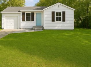 404 17th Ave N, Texas City, TX 77590