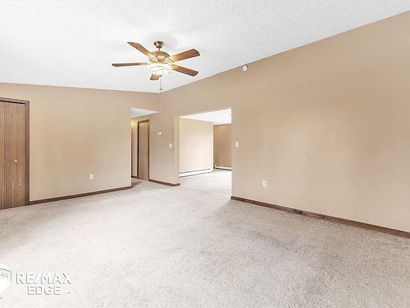 5th image of 3467 Ellis Park Dr
