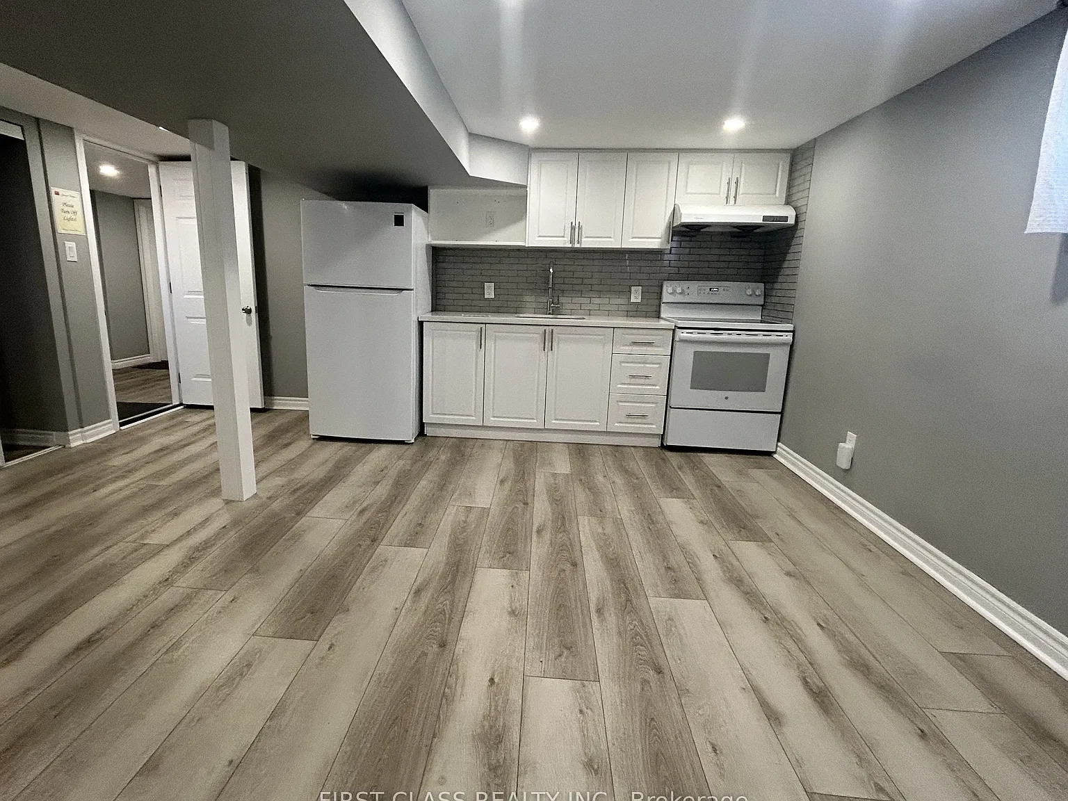 2 bed, $1,800 — Photo 3