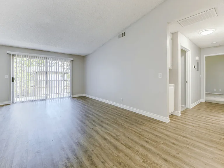 Gladstone Ridge Apartments — Photo 23