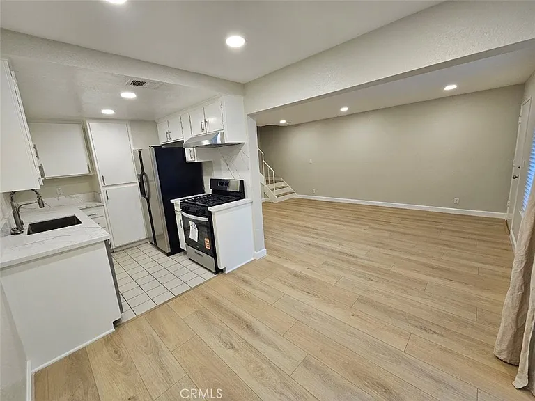 16630 Shenandoah Ave — Photo 10